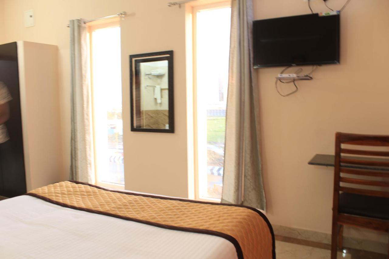 The Chennai Inn Dış mekan fotoğraf